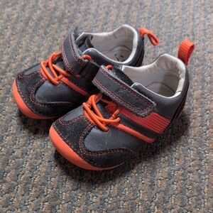 Clarks Black and Red Sneakers with Velcro Closure